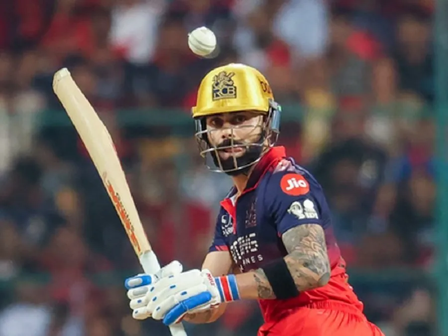 IPL ધમાકો: ઓરેન્જ કેપની રેસમાં વિરાટની ગર્જના, ભુવનેશ્વર કુમારે પર્પલ કેપ પર જમાવ્યો કબજો 3 kohli.jpg
