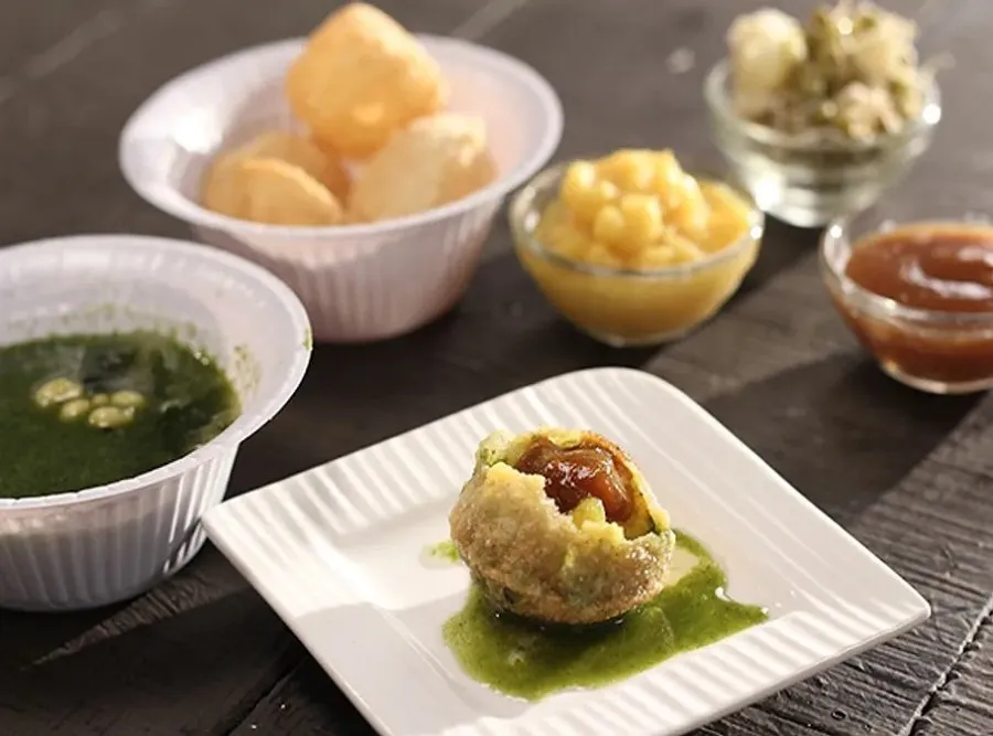 ગરમીમાં ઠંડક આપવા શેફ સંજીવ કપૂરે બનાવી ખાસ 'પાણીપુરી સોર્બે', 3 pani puri11.jpg