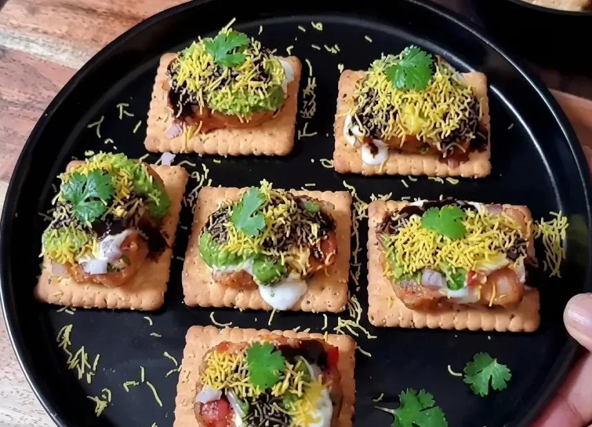 સાદા બિસ્કિટને આપો નવો અવતાર: મિનિટોમાં તૈયાર કરો આ 5 ચટપટા સ્નેક્સ 3 biscut1.jpg