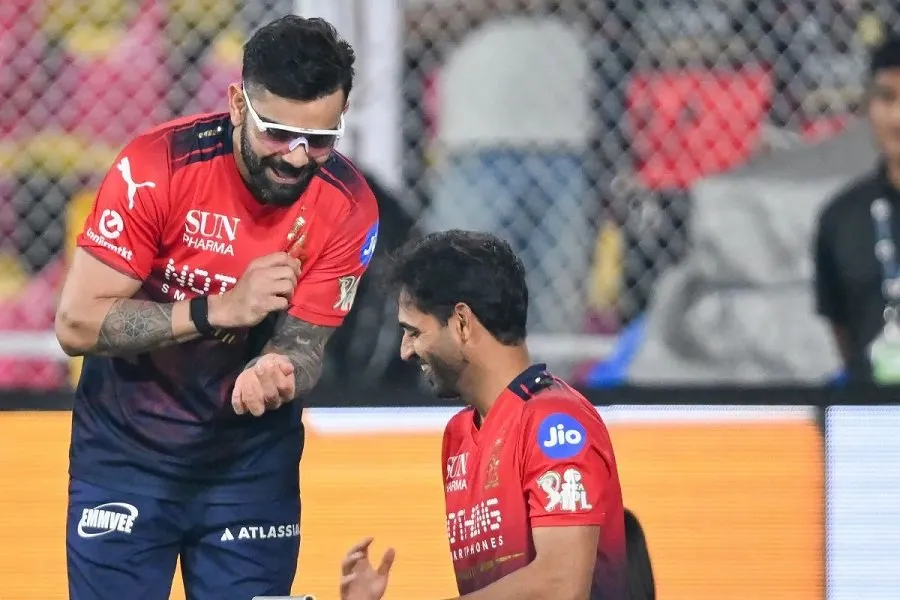 IPL 2026: ઓરેન્જ કેપ માટે વિરાટ કોહલી મેદાને, પર્પલ કેપની રેસમાં ભુવનેશ્વર કુમાર સૌથી આગળ 3 vi.jpg