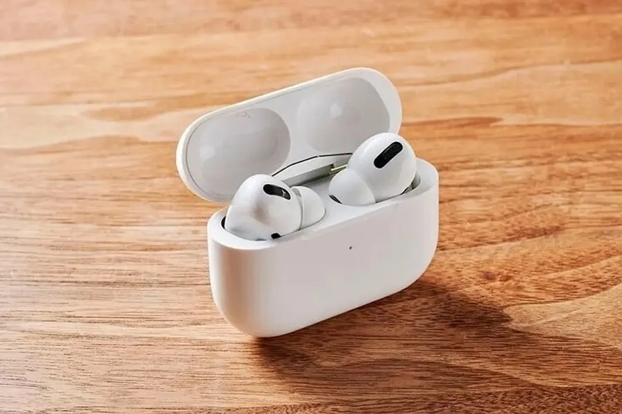 Earbuds