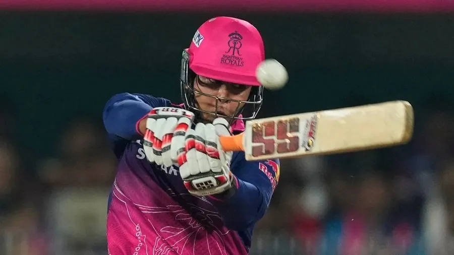 IPL 2026: ઓરેન્જ કેપ માટે જંગ જામ્યો, 4 બેટ્સમેનોએ 400 રનનો આંકડો વટાવ્યો 3 vai.jpg