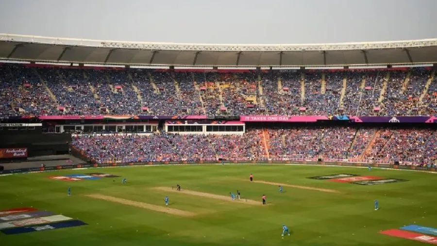 IPL 2026: અમદાવાદમાં રમાશે ફાઈનલનો જંગ, પ્લેઓફના વેન્યુ પણ નક્કી; બેંગલુરુના પત્તાં કપાયા 2 stedium.jpg