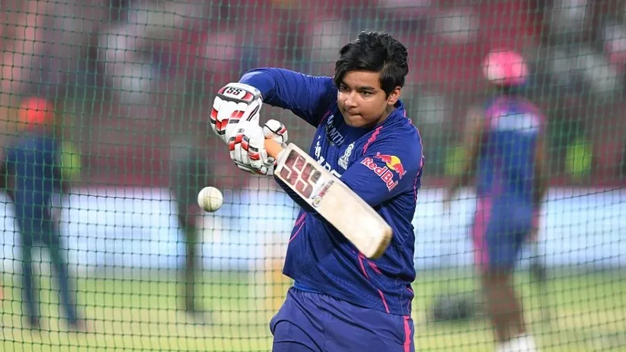 'તે તૈયાર છે': ઇયાન બિશપની ભારતની વૈકલ્પિક T20 ટીમમાં 15 વર્ષીય વૈભવ સૂર્યવંશીની એન્ટ્રી 2 vaibav.jpg