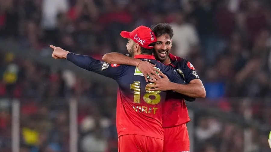 IPL ઇતિહાસમાં ભુવીનો 'વિરાટ' રેકોર્ડ: ૨૦૦ મેચ રમનાર પ્રથમ ભારતીય ફાસ્ટ બોલર બનશે 2 koh.jpg