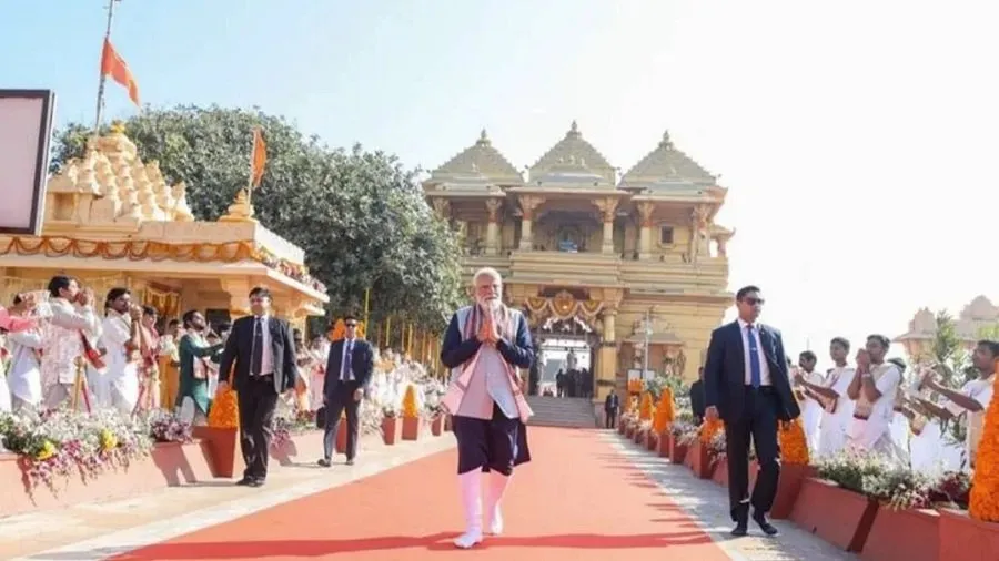 સોમનાથમાં અમૃત મહોત્સવની ઉજવણી: પીએમ મોદીએ 11 પવિત્ર નદીઓના જળથી મહાદેવનો કર્યો અભિષેક 3 pm modi91.jpg