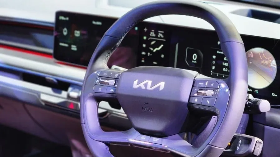 Tata Nexon ને ટક્કર આપવા આવી ગઈ Kia ની નવી ઇલેક્ટ્રિક SUV, કિંમત અને રેન્જ જાણીને ચોંકી જશો! 2 KN.jpg