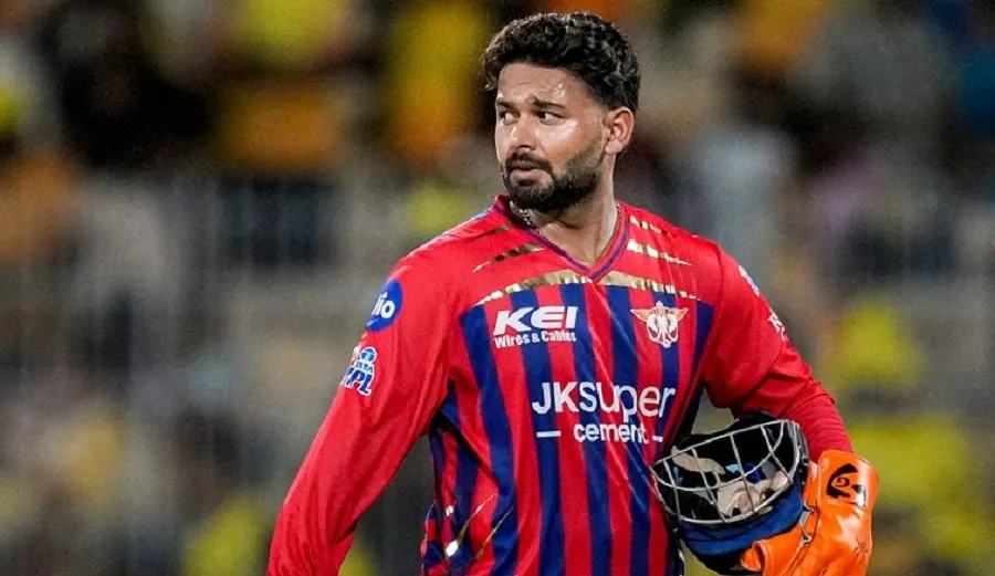 IPL 2026 માં મોટો ઉલટફેર: ખરાબ પ્રદર્શન બાદ આ 3 દિગ્ગજ કેપ્ટનોની થઈ શકે રજા! 2 pant.jpg