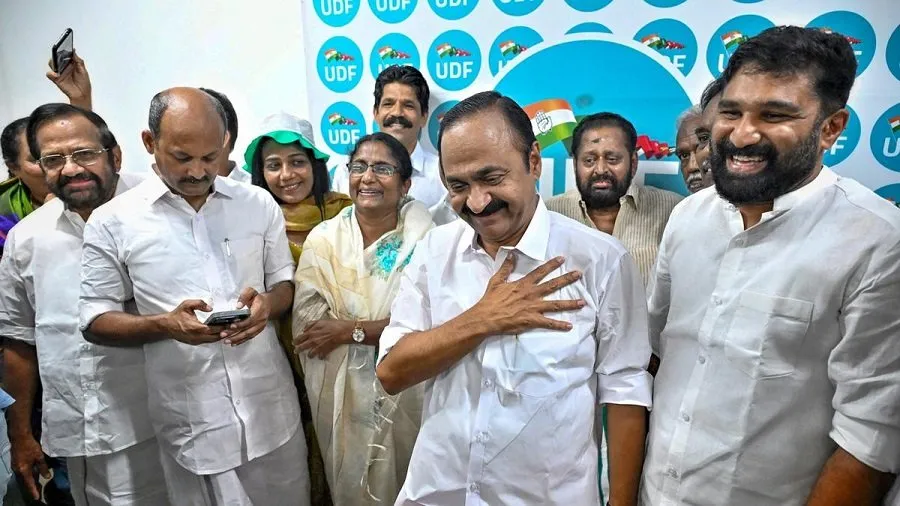 કેરળમાં સરકાર બનતા જ ડખો! માત્ર 30 કલાક જૂની UDF સરકારમાં ખાતાની ફાળવણીને લઈ ભારે મડાગાંઠ 2 KRELA.jpg