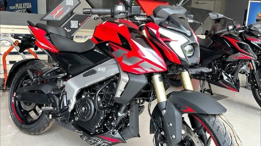 TVS Apache ની ઊંઘ ઉડાડવા આવી ગઈ નવી Bajaj Pulsar, કિંમત ₹1.22 લાખ, જાણો આ દમદાર બાઇકની ખાસિયત 2 bike1.jpg