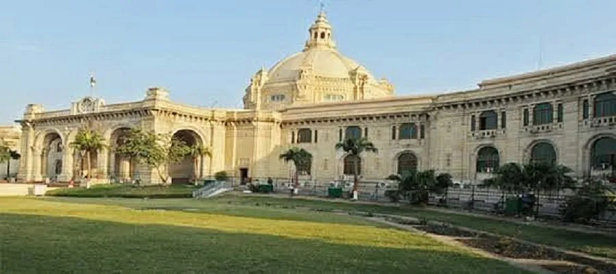 UP ને મળશે નવી હાઈટેક વિધાનસભા: લખનઉમાં ૨૪૫ એકર જમીન પર ભવ્ય ઈમારત ઊભી કરવા ટેન્ડર જાહેર 2 UP.jpg