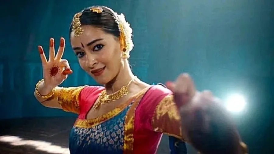 અનન્યા પાંડેના ડાન્સ પર કેમ ભડક્યા લોકો? વિવાદ વચ્ચે પિતા ચંકી પાંડેએ કર્યો દીકરીનો બચાવ 3 ananiya pandey.jpg