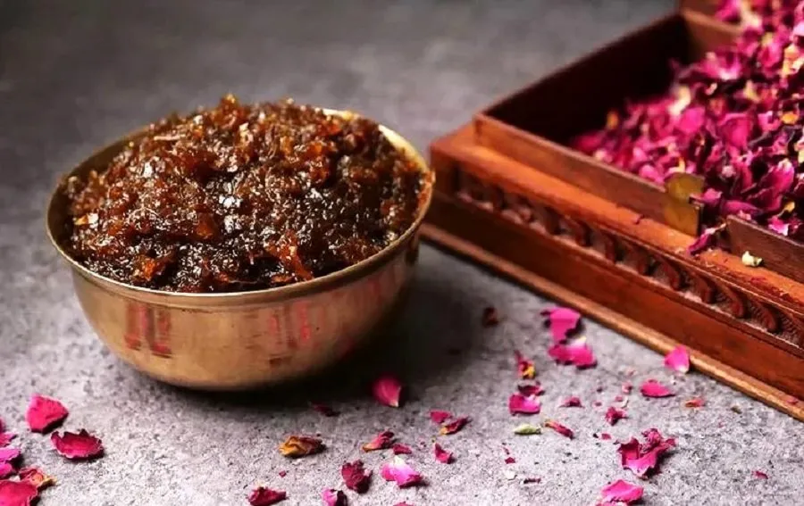 ઉનાળામાં દરરોજ ગુલકંદ ખાવાના આ આશ્ચર્યજનક ફાયદા જાણી ચોંકી જશો, અનેક બીમારીઓ રહેશે દૂર 2 Gulkand.jpg