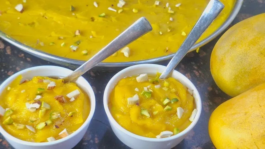 મેંગો શેક છોડો, આ વખતે ઘરે બનાવો શાહી 'મેંગો શીરો', નોંધી લો આ સરળ અને લાજવાબ રેસીપી 3 Mango Halwa