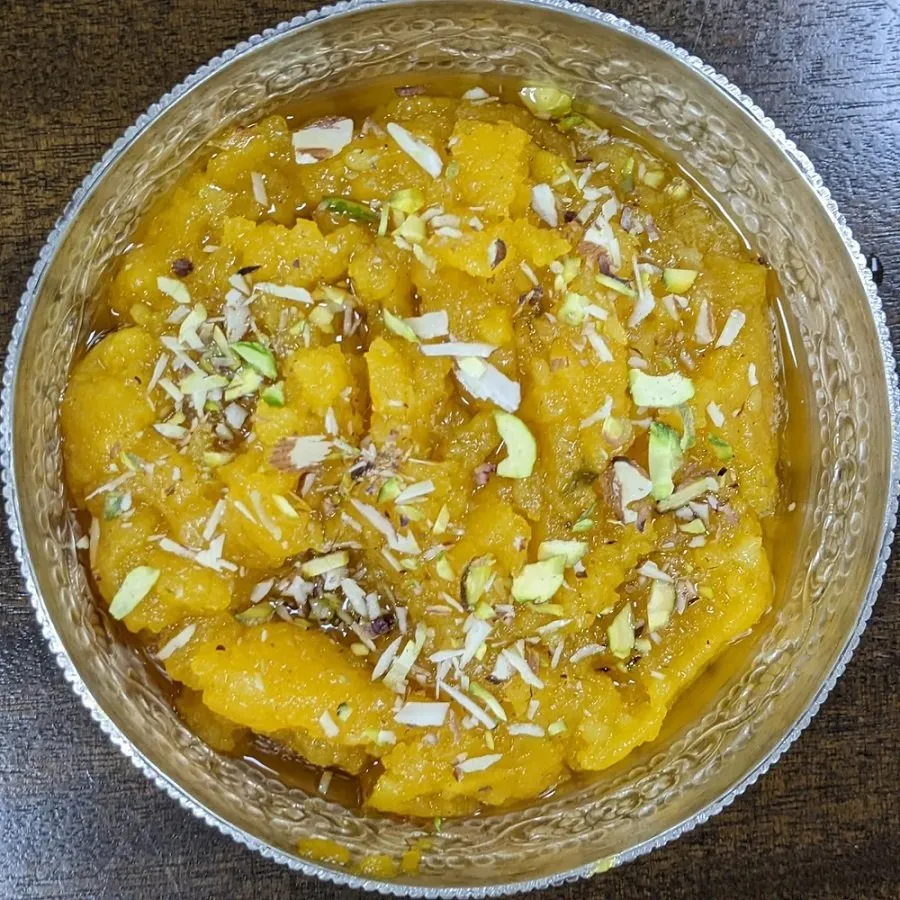 મહેમાનો પણ ઓળખી નહીં શકે! માત્ર ૨૦ મિનિટમાં ઘરે બનાવો શાહી સ્વાદવાળો બટાકાનો હલવો 2 Potato Halwa