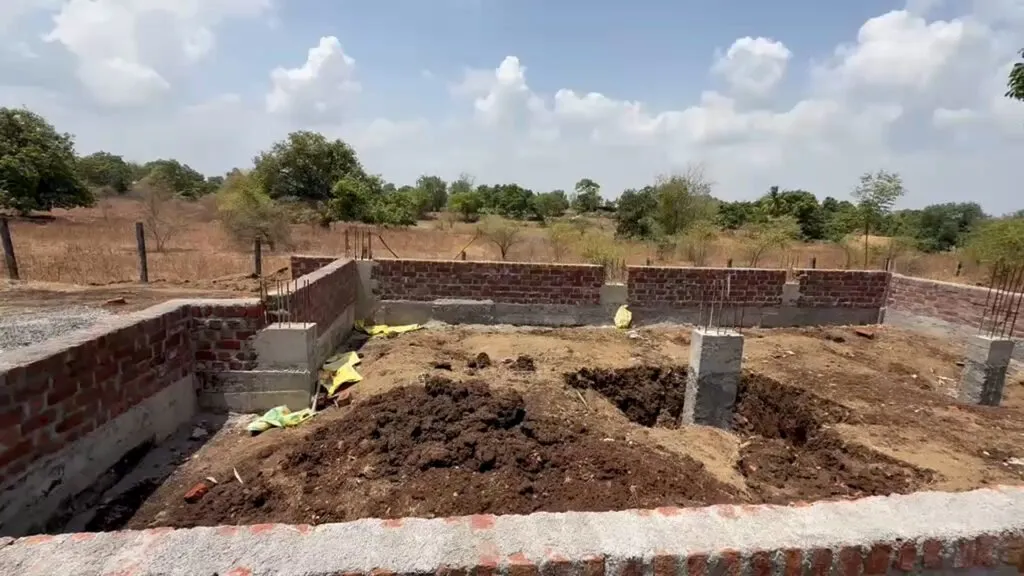 સોનગઢના ચાપાવાળી ગામે પંચાયત ઘરના બાંધકામમાં લોલંલોલ; શું ભ્રષ્ટાચારના પાયા પર રચાશે લોકશાહીનું મંદિર? 3 NEWS WORK.00 51 04 18.Still995.jpg