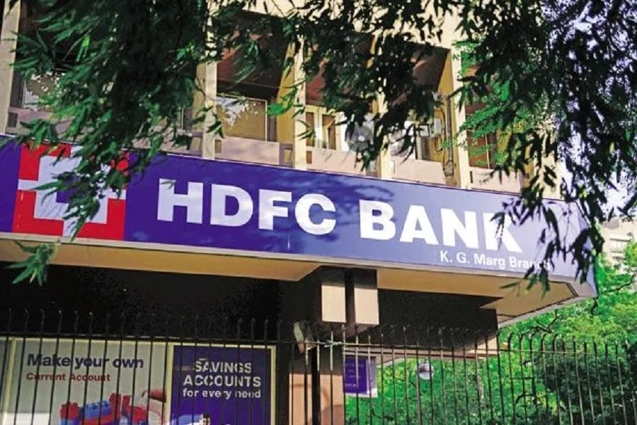 ૩ વર્ષ માટે રોકવા છે ૬ લાખ રૂપિયા? જાણો PNB કે HDFC માંથી ક્યાં મળશે સૌથી વધુ વ્યાજ 2 HDFC.jpg