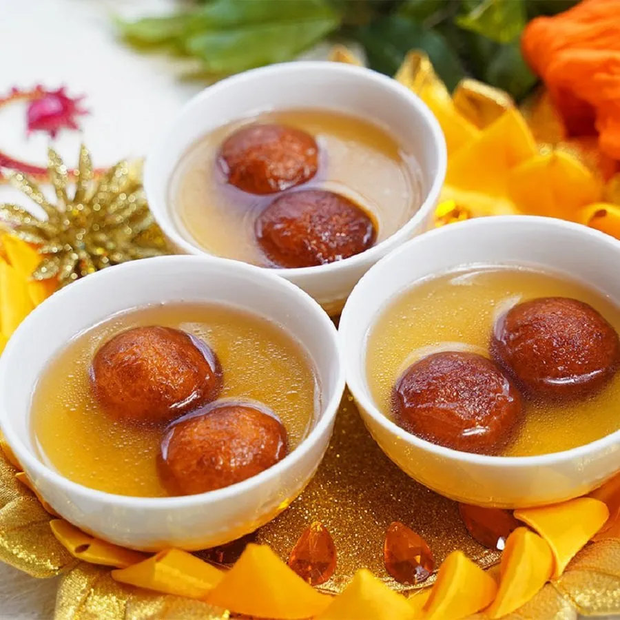 Leftover Roti Gulab Jamun