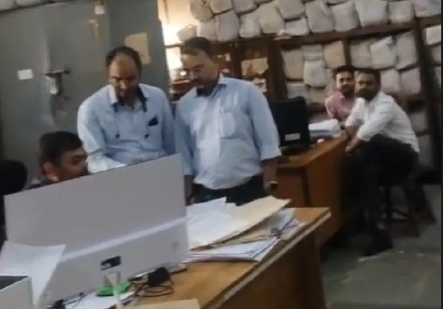 નાસીર નગર ડિમોલિશન મામલો: સત્ય બહાર લાવવા તપાસ કમિટીની કાર્યવાહી શરૂ 2 checking.jpg