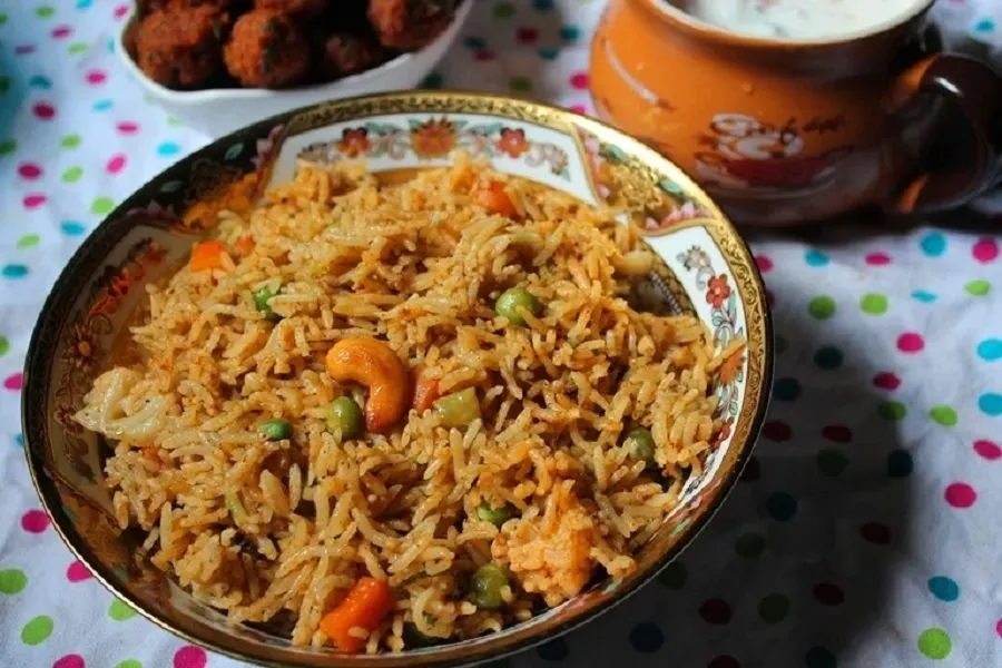 રેસ્ટોરન્ટ જેવો સ્વાદ હવે તમારા રસોડામાં, આ રીતે બનાવો ટેસ્ટી વેજ બિરયાની 3 Veg Biryani