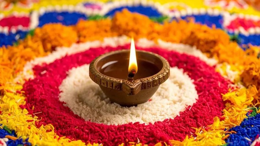 એકાદશીના દિવસે આ 5 જગ્યાએ દીપક કરવાથી થશે ચમત્કાર, ભગવાન વિષ્ણુની મળશે વિશેષ કૃપા! 2 Yogini Ekadashi