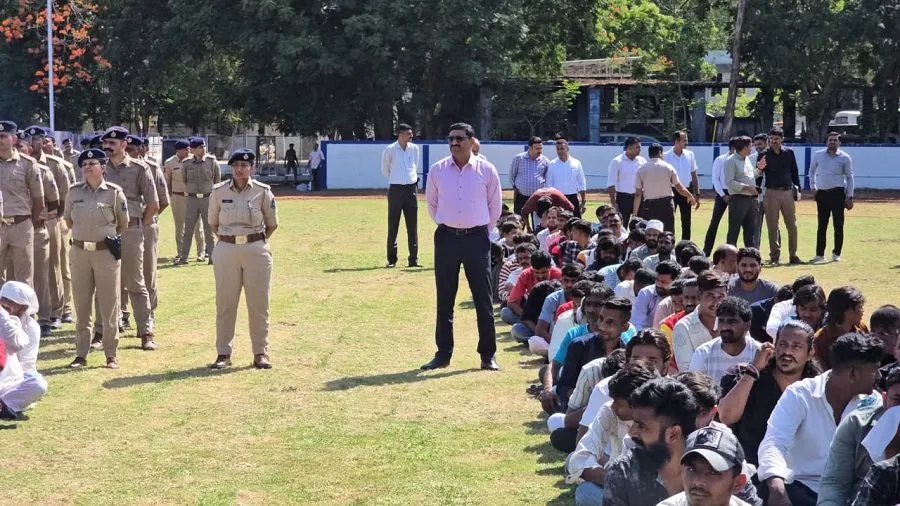 સુરત પોલીસનો 'એક્શન મોડ': ગુનેગારોમાં ફફડાટ, ભૂતકાળના આરોપીઓ સામે અટકાયતી પગલાં શરૂ 2 surat0.jpg