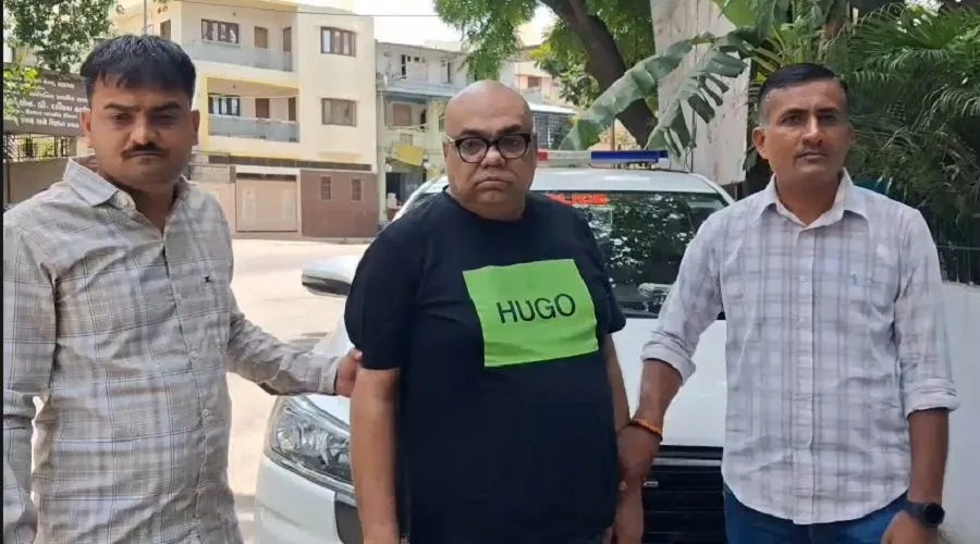 સેલિબ્રિટી શોના નામે ચીટિંગ: અરીજીત સિંઘ અને કપિલ શર્માના નામે રૂપિયા પડાવનારો મુંબઈથી ઝડપાયો 3 cri.jpg