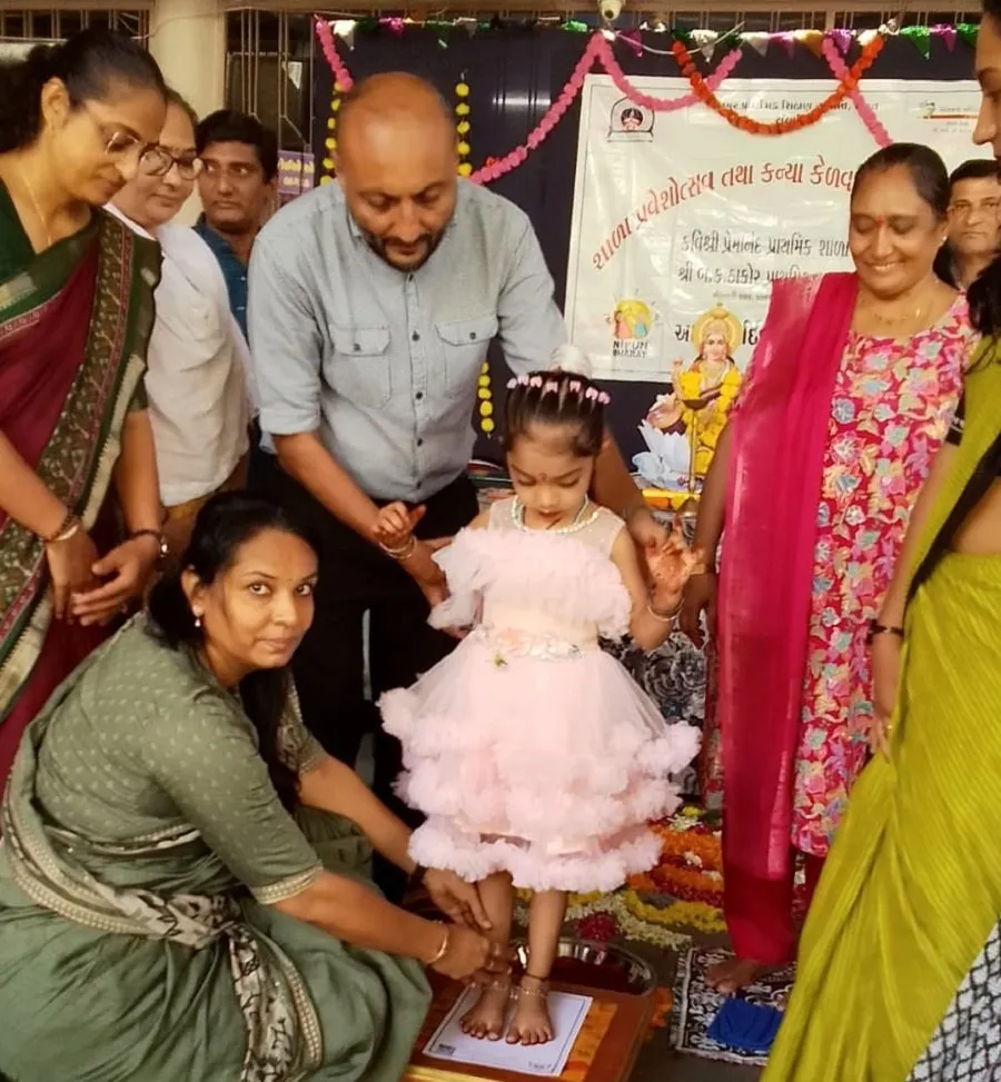 ‘પ્રગતિનો શાળા પ્રવેશોત્સવ-૨૦૨૬’ દ્વારા વિદ્યાર્થીઓનું થયું સ્વાગત 2 school.jpg