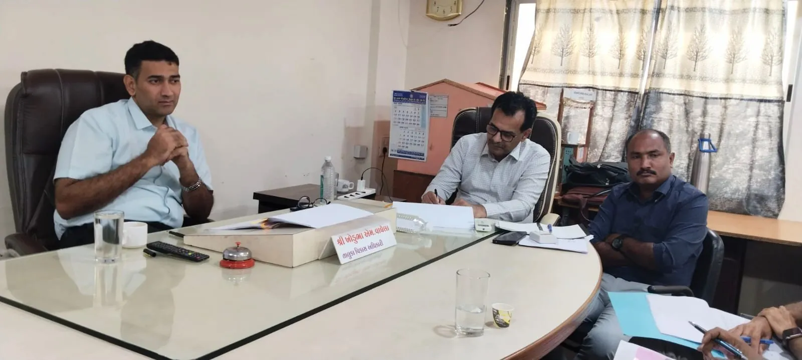 રાપર-લખપત માટે 'માસ્ટર પ્લાન': વહીવટી તંત્રની ગતિવિધિ તેજ 2 WhatsApp Image 2026 06 29 at 6.14.04 PM 2