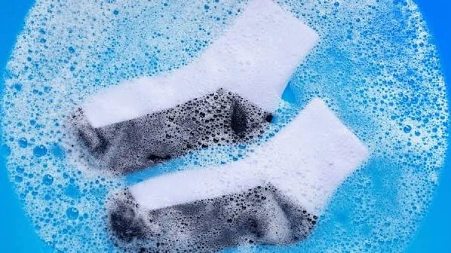 મોજાંનું ઈલાસ્ટિક વારંવાર ઢીલું થઈ જાય છે? 3 Socks.1.jpg