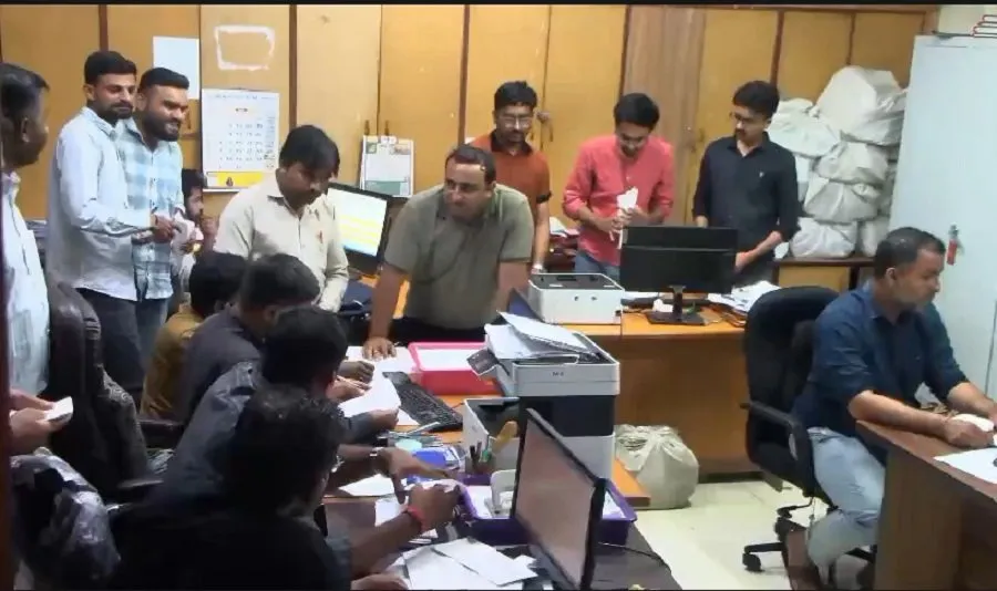Surat.jpg