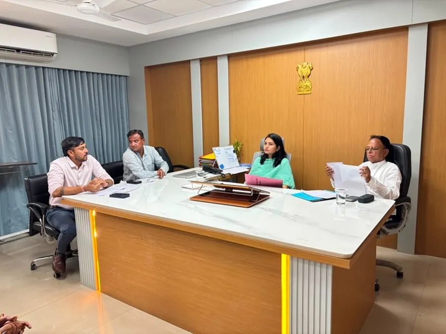 હિંમતનગર: લેન્ડ કમિટીની બેઠકમાં રેકોર્ડબ્રેક ૧૬૧ રહેણાંક પ્લોટની અરજીઓ મંજૂર 2 meething.jpg
