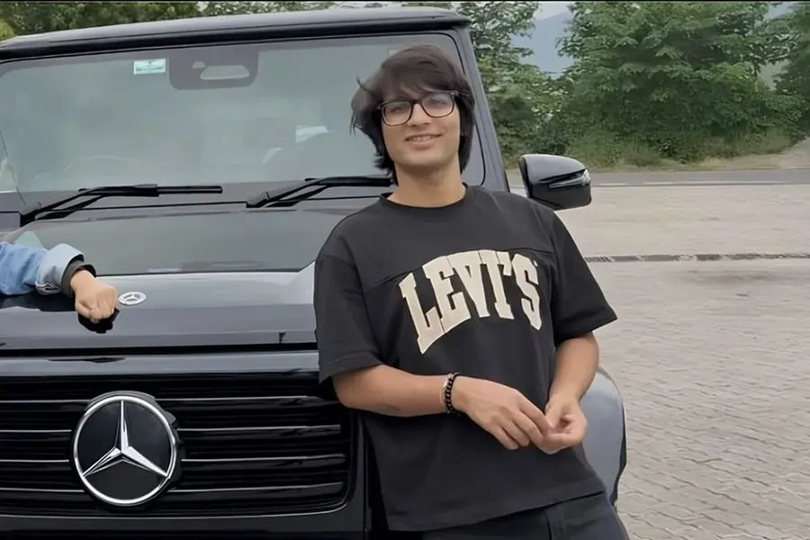 sourav0.jpg