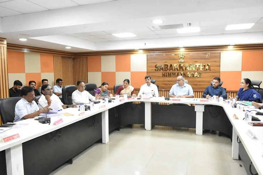 સાબરકાંઠા કલેક્ટરશ્રીના અધ્યક્ષસ્થાને જિલ્લા સંકલન સમિતિની બેઠક યોજાઈ 3 sabarkata.jpg