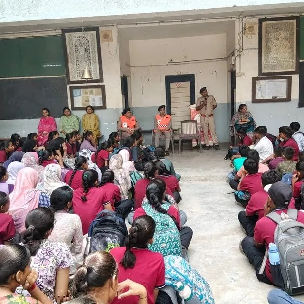 ઓનલાઇન સુરક્ષાનું નવું શસ્ત્ર: 'ઓપરેશન સુરક્ષિત સાયબરસ્પેસ' હેઠળ ગુજરાત પોલીસનો રાજ્યવ્યાપી મેગા જનજાગૃતિ જંગ 3 WhatsApp Image 2026 07 21 at 11.02.00 AM.jpeg