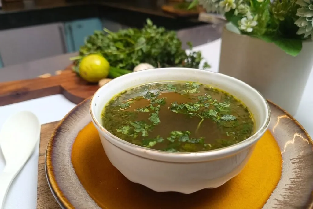 ચોમાસામાં શરદી-ઉધરસમાં રાહત આપશે આ ગરમાગરમ સૂપ 2 Lemon Coriander Soup.1