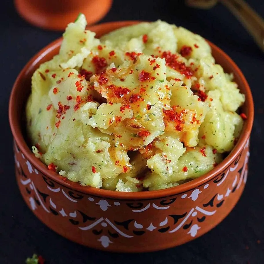 Gujarati Khichu