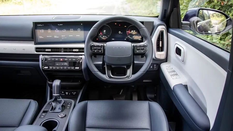car1.jpg
