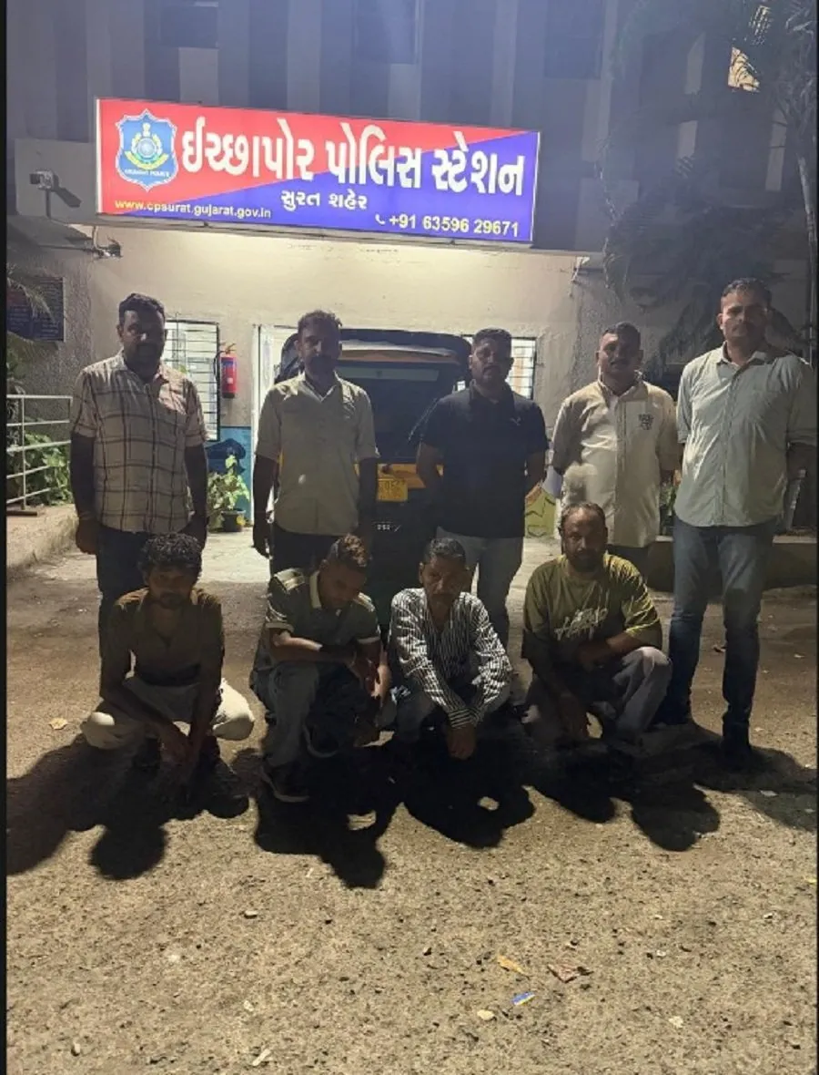 સુરતમાં ‘ખસવા’ના નામે કિસ્સા કાપતી રિક્ષા ગેંગ ઝબ્બે: ઇચ્છાપોર પોલીસે 4 ઠગને ₹25,000ની રોકડ સાથે પકડ્યા 3 surat7.jpg