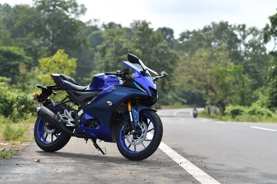 Yamaha R2.jpg