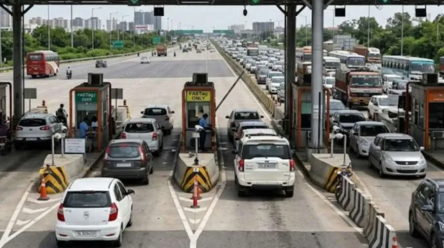 ટોલ પ્લાઝાથી 20 KM ના અંતરમાં છે તમારું ઘર? NHAI એ આપી મોટી રાહત, હવે દરરોજ બચશે ટેક્સના પૈસા! 2 toll palza.jpg