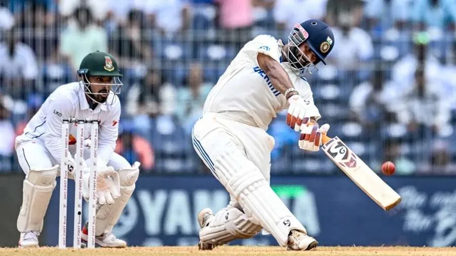 ICC ટેસ્ટ રેન્કિંગ: ઋષભ પંતે ટોપ 10માં મારી છલાંગ, જાણો કયો ભારતીય સ્ટાર બહાર થયો? 3 pant0.jpg