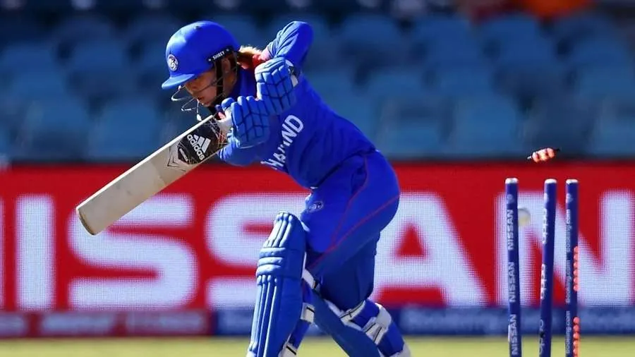 woman cricket.jpg