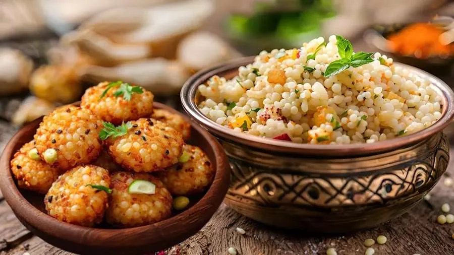 વ્રતમાં કંઈક ક્રિસ્પી ખાવાનું મન છે? ઘરે જ બનાવો ટેસ્ટી સાબુદાણા વડા, જાણો સરળ રીત 3 Sabudana Vada