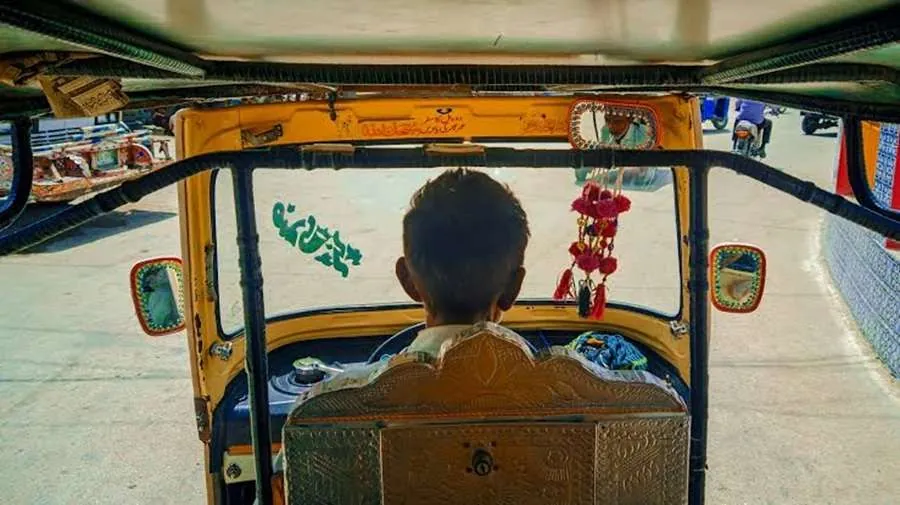 મુંબઈમાં મંગળવારથી રિક્ષા અને ટેક્સીના ભાડામાં વધારો: જાણો તમારે હવે કેટલો વધારે ચાર્જ ચૂકવવો પડશે 2