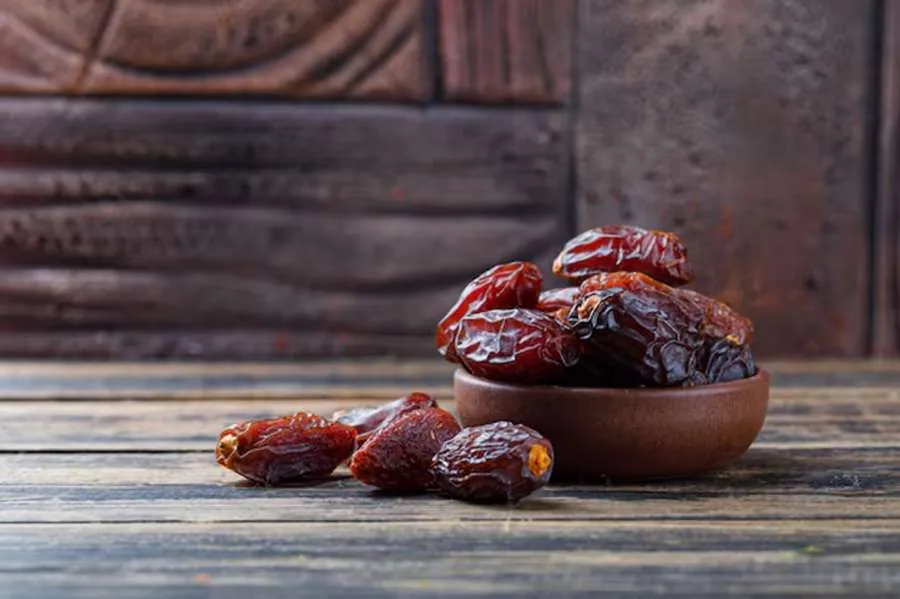 dates0.jpg