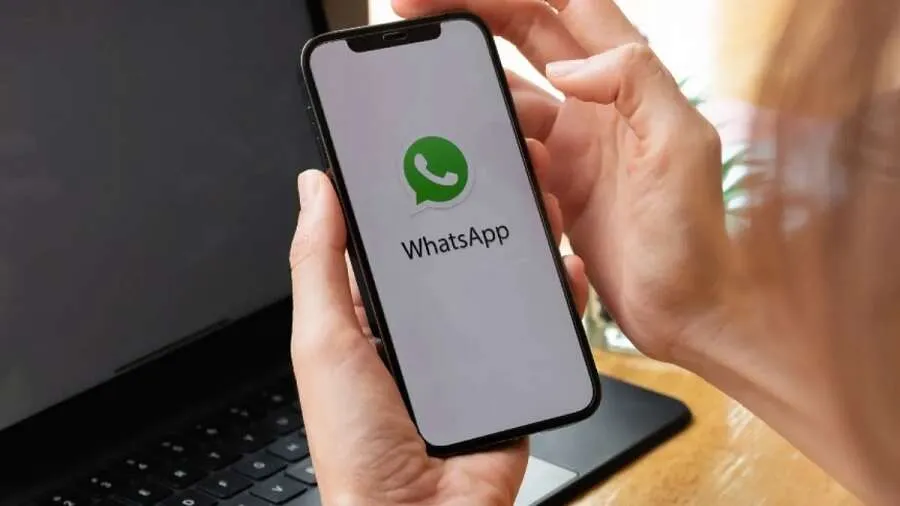 WhatsApp યુઝર્સ માટે ધમાકેદાર ફીચર, હવે આઈફોનમાં ચપટીમાં મળશે જૂના મેસેજ! 2 WhatsApp