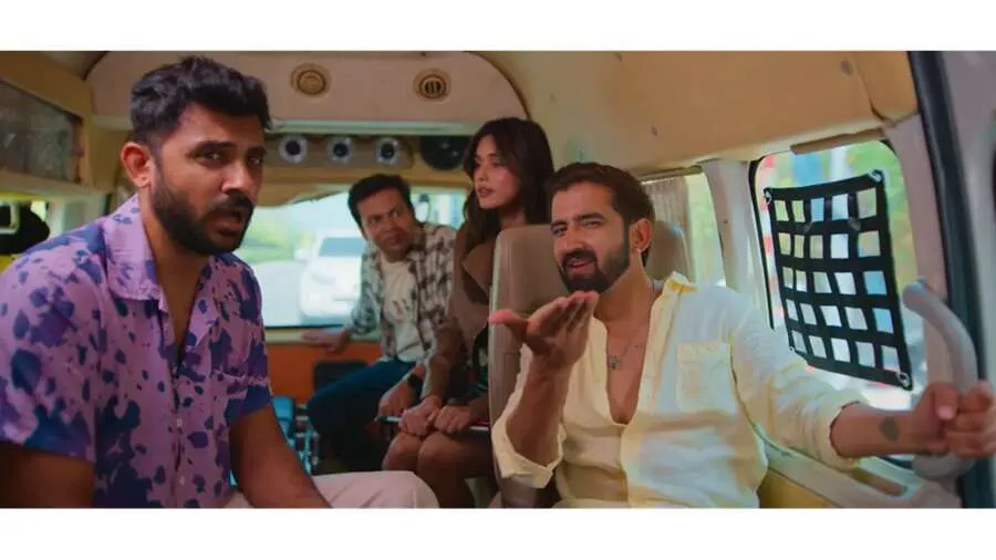 બેંગકોકની સફર, ડ્રગ માફિયા અને ચાર મિત્રોની મસ્તી... ‘પીધા પછી’ લઈને આવી ગુજરાતી સિનેમામાં કોમેડીનો ધમાકો 3 MOVIE1.jpg