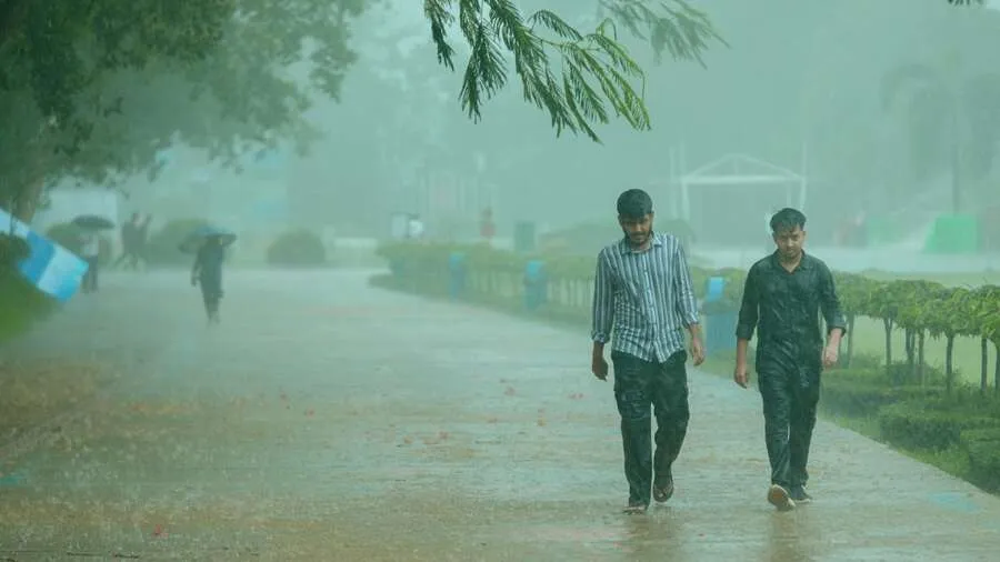 બંગાળની ખાડીમાં 'ડીપ ડિપ્રેશન' સક્રિય: ઓડિશા અને આંધ્રના દરિયાકાંઠે મોટો ખતરો, ભારે વરસાદનું રેડ એલર્ટ 2 odisha.jpg