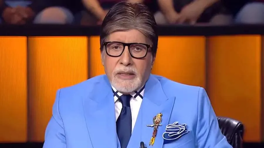 KBC 18ના સેટ પર અમિતાભ બચ્ચનને ઈજા, શૂટિંગ દરમિયાન લપસી પડ્યા 2 Bigb.jpg
